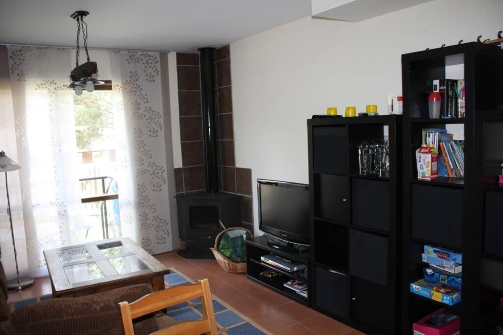 Duplex Con Jardin En Pirineos, Totalmente Equipado Apartman Villanúa Kültér fotó